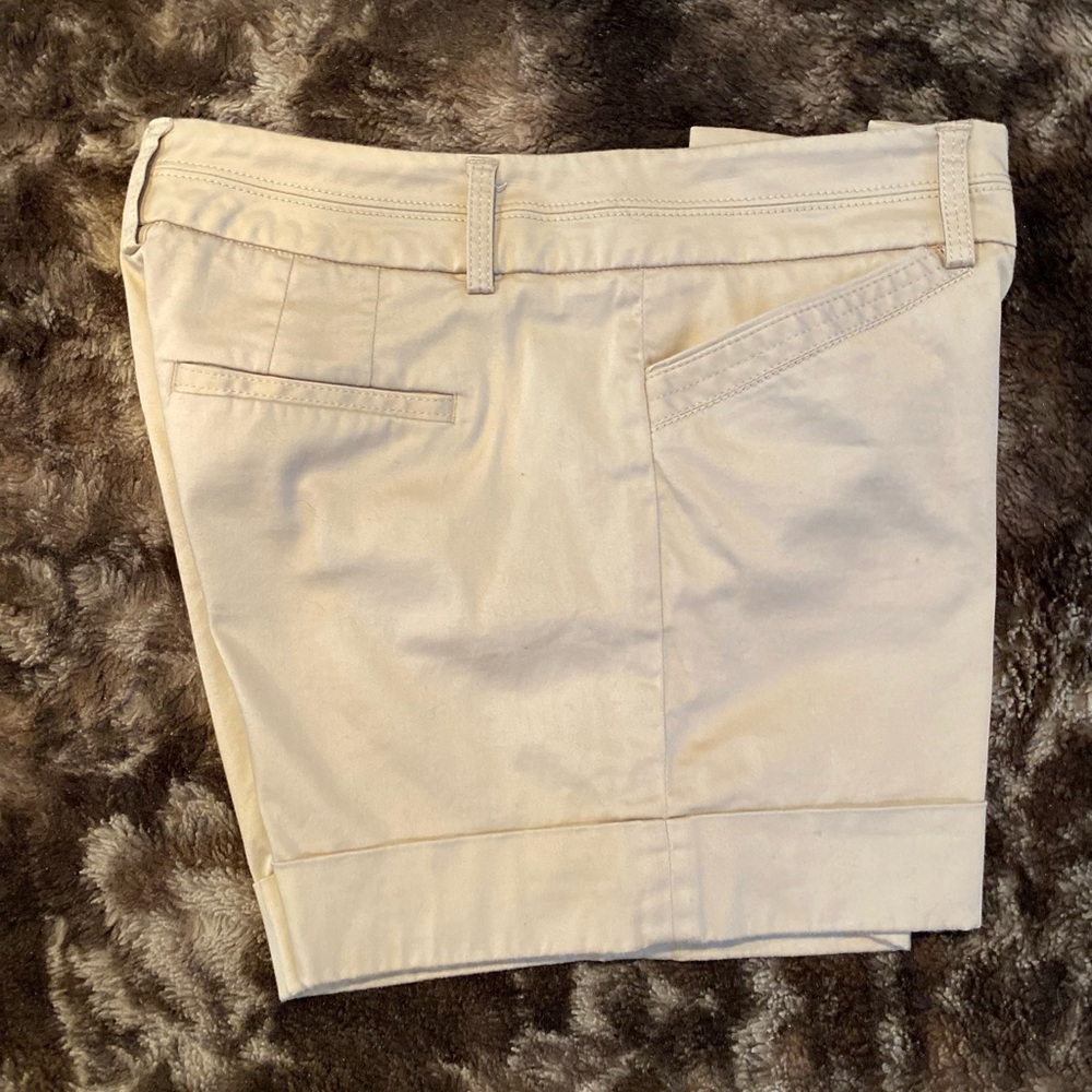 White House Black Market shorts - Picture 11 of 15